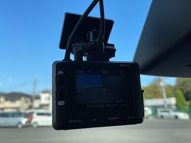 タウンエースバン ＧＬ　アルトピアーノ　ワンオーナー　トヨタセーフティーセンス　純正ナビ　バックカメラ　ＬＥＤヘッドライト　テレビキャンセラー　ＥＴＣ　前後ドラレコ　ヘッドライトレベライザー　ハンドルカバー　電格ミラー（66枚目）