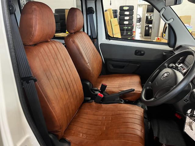 タウンエースバン ＧＬ　１４ＡＷ　デザートテック　ＤＤ－９　マキシス　バックショット　ＭＧＲベッドキット　グレイス　クラシックシートカバー　茶木目インテリアパネル　アルミ製ルーフラックＲ１４　ＬＥＤヘッドライト　寒冷地仕様（14枚目）