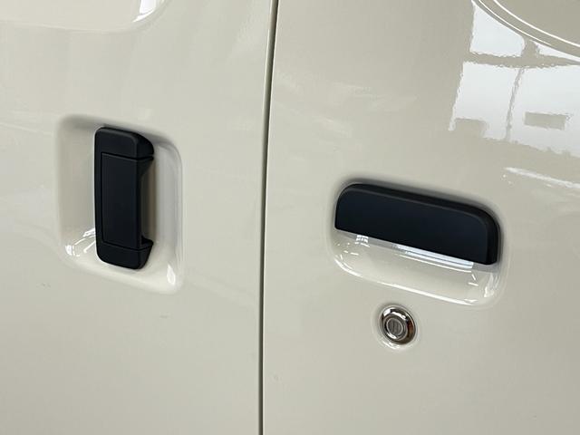 タウンエースバン ＧＬ　１４ＡＷ　デザートテック　ＤＤ－９　マキシス　バックショット　ＭＧＲベッドキット　グレイス　クラシックシートカバー　茶木目インテリアパネル　アルミ製ルーフラックＲ１４　ＬＥＤヘッドライト　寒冷地仕様（26枚目）