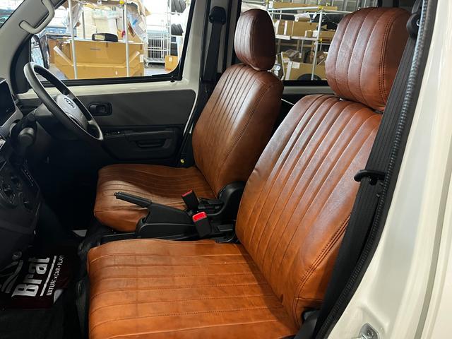 タウンエースバン ＧＬ　１４ＡＷ　デザートテック　ＤＤ－９　マキシス　バックショット　ＭＧＲベッドキット　グレイス　クラシックシートカバー　茶木目インテリアパネル　アルミ製ルーフラックＲ１４　ＬＥＤヘッドライト　寒冷地仕様（55枚目）