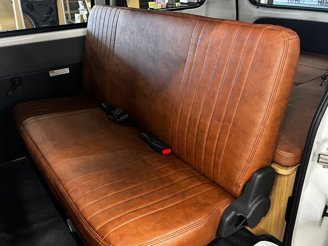 タウンエースバン ＧＬ　１４ＡＷ　デザートテック　ＤＤ－９　マキシス　バックショット　ＭＧＲベッドキット　グレイス　クラシックシートカバー　茶木目インテリアパネル　アルミ製ルーフラックＲ１４　ＬＥＤヘッドライト　寒冷地仕様（56枚目）