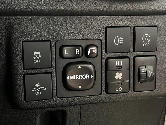 タウンエースバン ＧＬ　基本電源ユニット　シャワー付きシンク　サブバッテリー　ＩＮＮＯロッドホルダー　リフトＵＰ　エクストリームＪジャーニーＡＷ　マキシスバックショットタイヤ　ＹＡＫＩＭＡラック　ナビ　フロント／リアカメラ（6枚目）