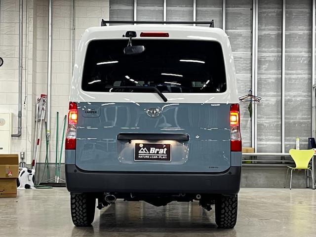 タウンエースバン ＧＬ　基本電源ユニット　シャワー付きシンク　サブバッテリー　ＩＮＮＯロッドホルダー　リフトＵＰ　エクストリームＪジャーニーＡＷ　マキシスバックショットタイヤ　ＹＡＫＩＭＡラック　ナビ　フロント／リアカメラ（26枚目）