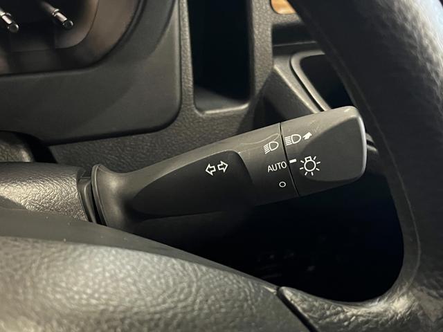 タウンエースバン ＧＬ　基本電源ユニット　シャワー付きシンク　サブバッテリー　ＩＮＮＯロッドホルダー　リフトＵＰ　エクストリームＪジャーニーＡＷ　マキシスバックショットタイヤ　ＹＡＫＩＭＡラック　ナビ　フロント／リアカメラ（55枚目）