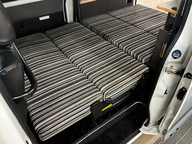 タウンエースバン ＧＬ　基本電源ユニット　シャワー付きシンク　サブバッテリー　ＩＮＮＯロッドホルダー　リフトＵＰ　エクストリームＪジャーニーＡＷ　マキシスバックショットタイヤ　ＹＡＫＩＭＡラック　ナビ　フロント／リアカメラ（70枚目）