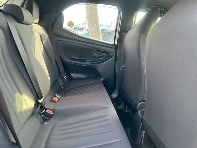 ヤリス ハイブリッドG(6枚目)