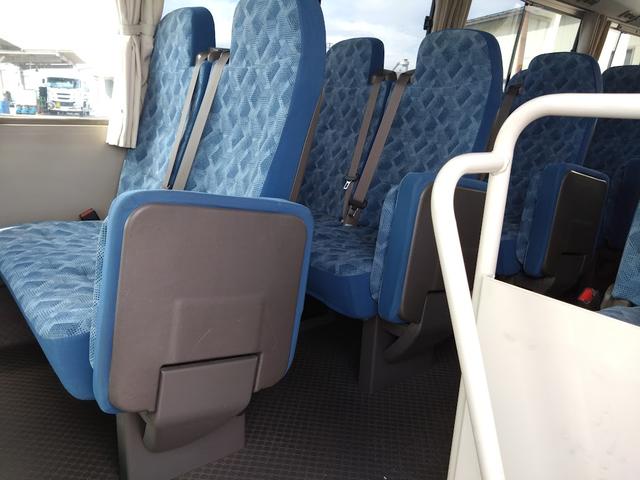 ローザ 29人乗り 自動ドア(14枚目)