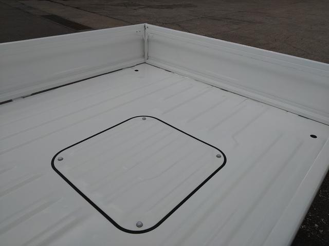 荷台もきれいに塗装しました