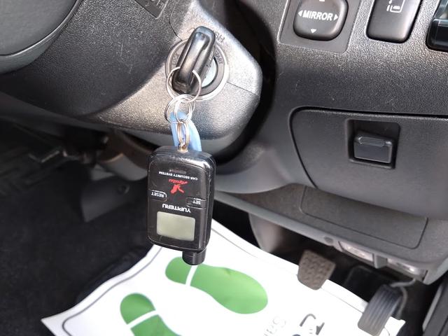 ハイエースワゴン グランドキャビン 実走行 地デジナビ リヤカメラ 盗難防止付き Wエアコン 4WD(13枚目)