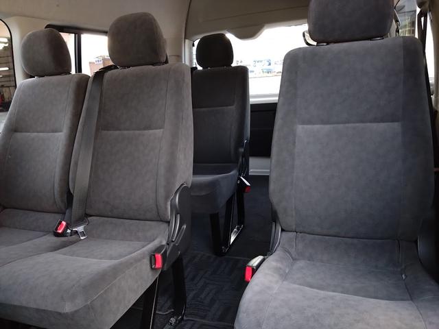 ハイエースワゴン グランドキャビン 実走行 地デジナビ リヤカメラ 盗難防止付き Wエアコン 4WD(25枚目)
