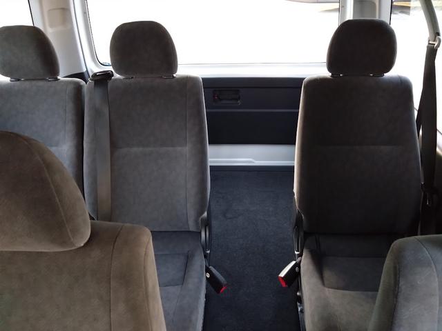 ハイエースワゴン グランドキャビン 実走行 地デジナビ リヤカメラ 盗難防止付き Wエアコン 4WD(26枚目)
