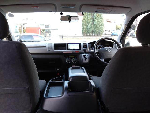 ハイエースワゴン グランドキャビン 実走行 地デジナビ リヤカメラ 盗難防止付き Wエアコン 4WD(27枚目)