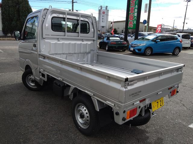 ミニキャブトラック Ｍ　登録未使用車　キーレス　エアコン　パワステ　パワーウィンドウ　バックソナー（6枚目）