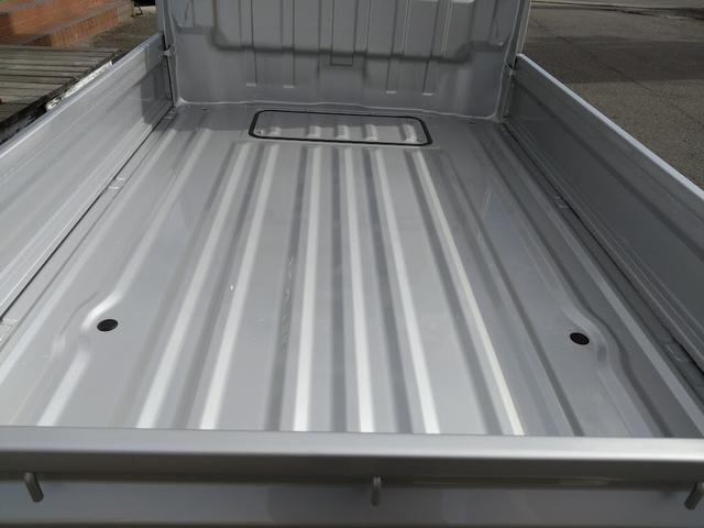 ミニキャブトラック Ｍ　登録未使用車　キーレス　エアコン　パワステ　パワーウィンドウ　バックソナー（7枚目）