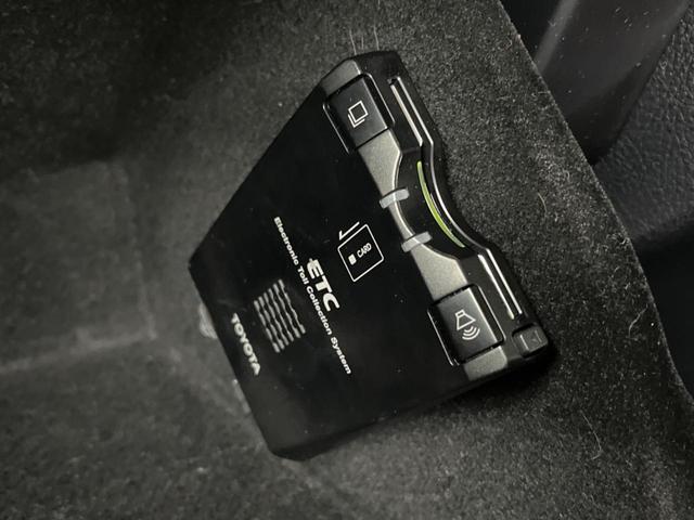 240G Lパッケージリミテッド 4WD 禁煙車 純正ナビ バックカメラ バックカメラ 運転席パワーシート ETC キーレス 純正アルミ(7枚目)