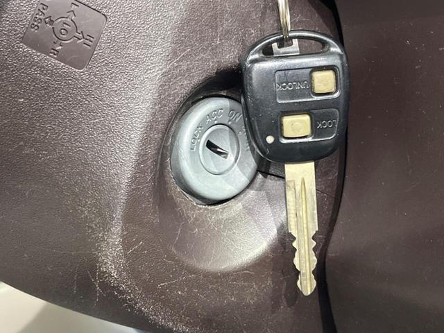 X 4WD 禁煙車 ナビ 寒冷地仕様 キーレス CD再生 DVD再生 Bluetooth接続(8枚目)