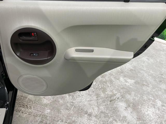 X 4WD 禁煙車 ナビ 寒冷地仕様 キーレス CD再生 DVD再生 Bluetooth接続(30枚目)