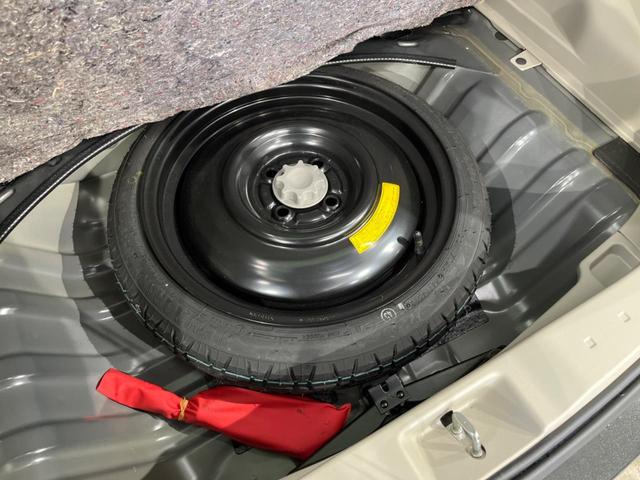 X 4WD 禁煙車 ナビ 寒冷地仕様 キーレス CD再生 DVD再生 Bluetooth接続(39枚目)