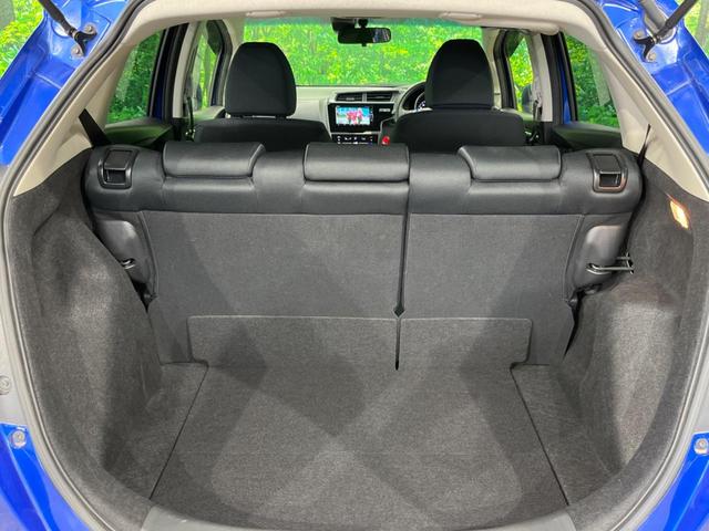 13G・L ホンダセンシング 4WD 禁煙車 純正8インチSDナビ 寒冷地仕様 ホンダセンシング レーダークルーズコントロール オートライト LEDヘッドライト ETC Bluetooth接続 フルセグTV CD&DVD再生(11枚目)