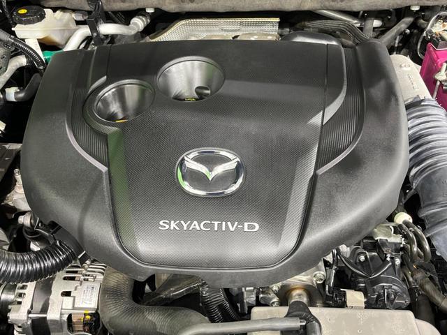 ＣＸ－５ ＸＤ　ブラックトーンエディション　４ＷＤ　全周囲カメラ　衝突被害軽減システム　レーダークルーズ　電動リアゲート　ハーフレザーシート　パワーシート　ドラレコ　コーナーセンサー　スマートキー　ＬＥＤヘッド　ＥＴＣ　車線逸脱警報（18枚目）