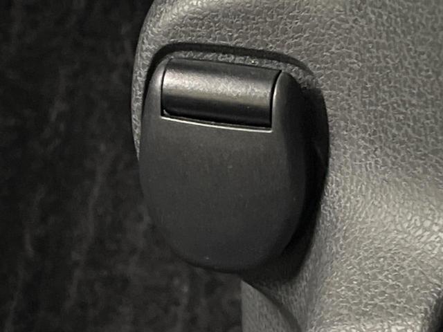 ノート ｅ－パワー　メダリスト　全周囲カメラ　衝突被害軽減システム　ＬＥＤヘッド　ＥＴＣ　車線逸脱警報　オートライト　オートエアコン　純正１５インチアルミ　Ｂｌｕｅｔｏｏｔｈ　ＣＤ　ＤＶＤ再生　フルセグ（35枚目）