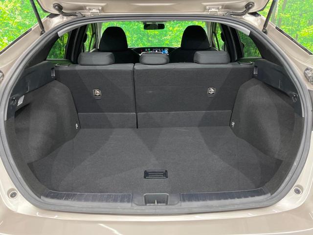 プリウス S 4WD 純正SDナビ バックカメラ 寒冷地仕様 禁煙車 スマートキー LEDヘッド ビルトインETC オートライト デュアルエアコン 純正16インチアルミ Bluetooth CD DVD再生(9枚目)