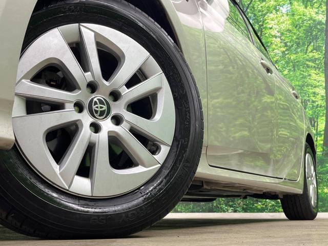 プリウス S 4WD 純正SDナビ バックカメラ 寒冷地仕様 禁煙車 スマートキー LEDヘッド ビルトインETC オートライト デュアルエアコン 純正16インチアルミ Bluetooth CD DVD再生(12枚目)