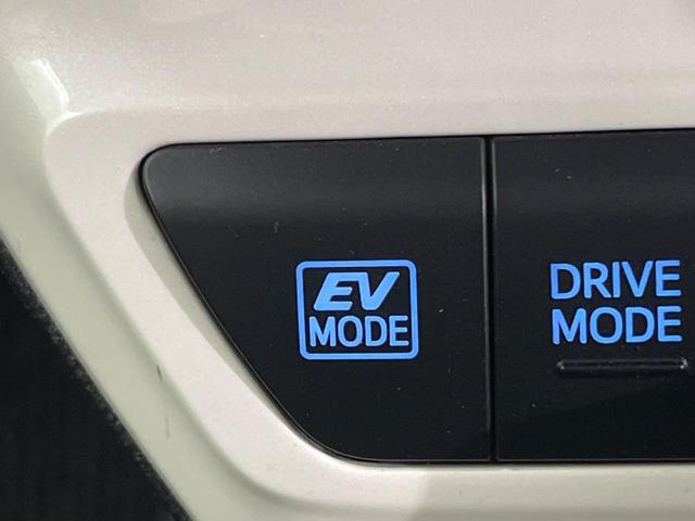 プリウス S 4WD 純正SDナビ バックカメラ 寒冷地仕様 禁煙車 スマートキー LEDヘッド ビルトインETC オートライト デュアルエアコン 純正16インチアルミ Bluetooth CD DVD再生(32枚目)