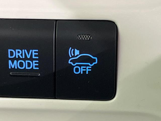 プリウス S 4WD 純正SDナビ バックカメラ 寒冷地仕様 禁煙車 スマートキー LEDヘッド ビルトインETC オートライト デュアルエアコン 純正16インチアルミ Bluetooth CD DVD再生(34枚目)