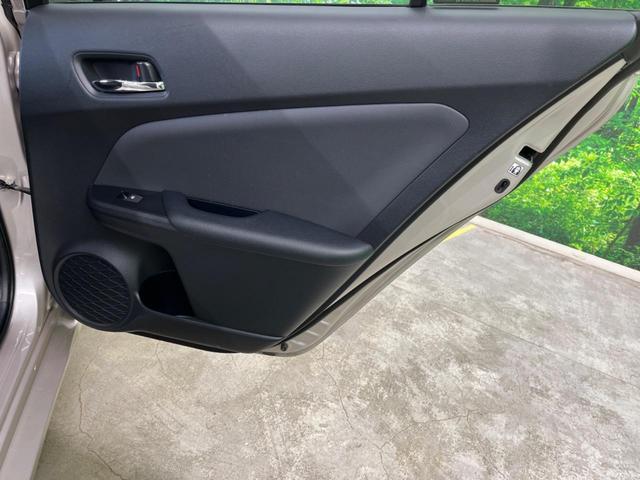 プリウス S 4WD 純正SDナビ バックカメラ 寒冷地仕様 禁煙車 スマートキー LEDヘッド ビルトインETC オートライト デュアルエアコン 純正16インチアルミ Bluetooth CD DVD再生(46枚目)