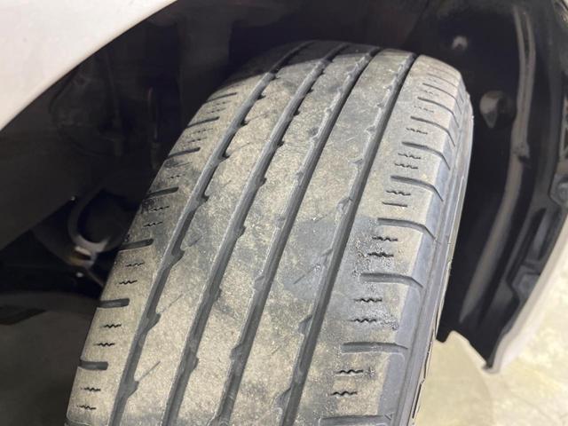 プリウス S 4WD 純正SDナビ バックカメラ 寒冷地仕様 禁煙車 スマートキー LEDヘッド ビルトインETC オートライト デュアルエアコン 純正16インチアルミ Bluetooth CD DVD再生(54枚目)