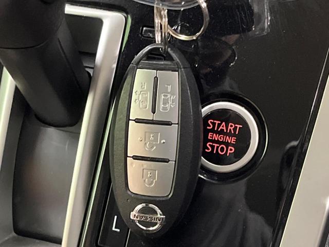 セレナ ハイウェイスター　４ＷＤ　両側電動ドア　ＳＤナビ　後席モニター　バックカメラ　衝突被害軽減システム　禁煙車　ハーフレザーシート　ドラレコ　スマートキー　ＬＥＤヘッド　ビルトインＥＴＣ　クルコン　オートライト（6枚目）