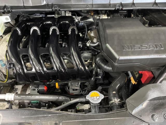 セレナ ハイウェイスター　４ＷＤ　両側電動ドア　ＳＤナビ　後席モニター　バックカメラ　衝突被害軽減システム　禁煙車　ハーフレザーシート　ドラレコ　スマートキー　ＬＥＤヘッド　ビルトインＥＴＣ　クルコン　オートライト（18枚目）