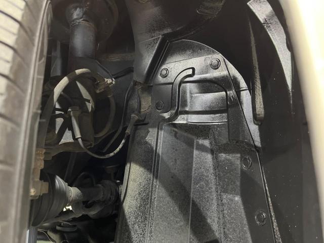 セレナ ハイウェイスター　４ＷＤ　両側電動ドア　ＳＤナビ　後席モニター　バックカメラ　衝突被害軽減システム　禁煙車　ハーフレザーシート　ドラレコ　スマートキー　ＬＥＤヘッド　ビルトインＥＴＣ　クルコン　オートライト（20枚目）