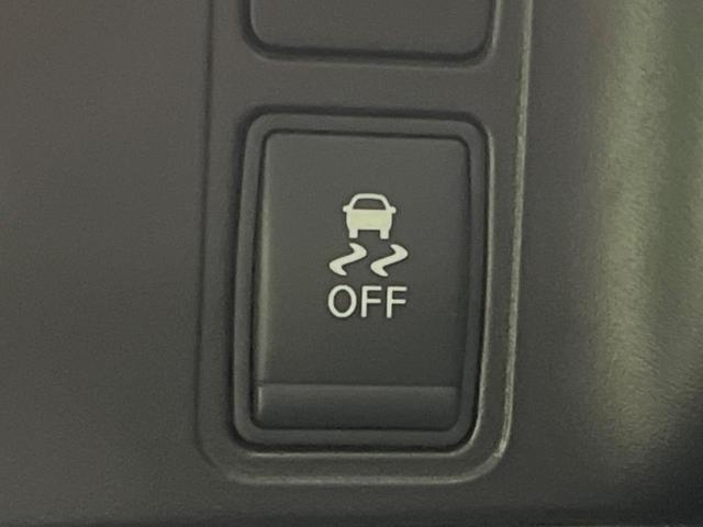 セレナ ハイウェイスター　４ＷＤ　両側電動ドア　ＳＤナビ　後席モニター　バックカメラ　衝突被害軽減システム　禁煙車　ハーフレザーシート　ドラレコ　スマートキー　ＬＥＤヘッド　ビルトインＥＴＣ　クルコン　オートライト（29枚目）