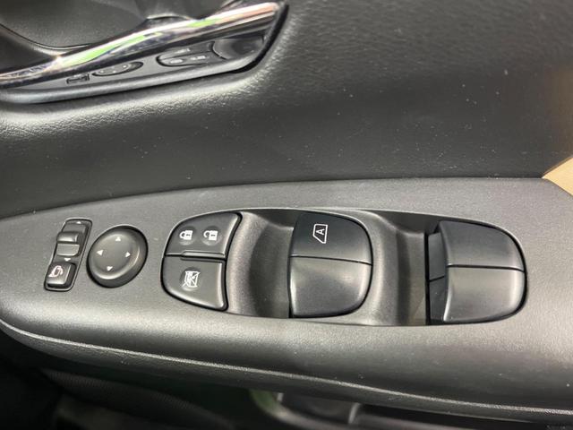 セレナ ハイウェイスター　４ＷＤ　両側電動ドア　ＳＤナビ　後席モニター　バックカメラ　衝突被害軽減システム　禁煙車　ハーフレザーシート　ドラレコ　スマートキー　ＬＥＤヘッド　ビルトインＥＴＣ　クルコン　オートライト（40枚目）