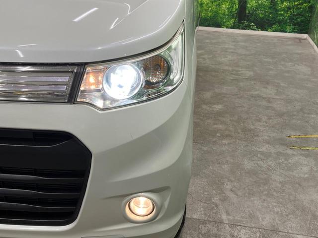 【ＨＩＤヘッドライト】非常に明るく前方を照らしてくれるので、悪天候や夜間の走行時も視界良好で安心してお乗りいただけます。