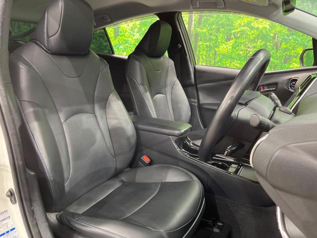 プリウス Aツーリングセレクション 4WD バックカメラ 寒冷地仕様 レーダークルーズ 禁煙車 ハーフレザーシート パワーシート ドラレコ コーナーセンサー スマートキー LEDヘッド ビルトインETC オートハイビーム 車線逸脱警報(8枚目)