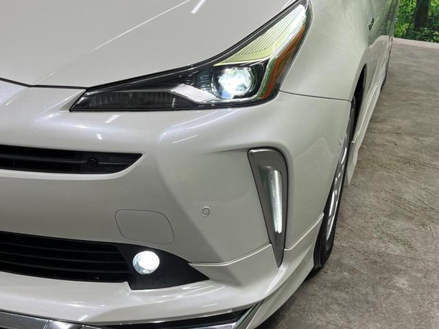 プリウス Aツーリングセレクション 4WD バックカメラ 寒冷地仕様 レーダークルーズ 禁煙車 ハーフレザーシート パワーシート ドラレコ コーナーセンサー スマートキー LEDヘッド ビルトインETC オートハイビーム 車線逸脱警報(12枚目)