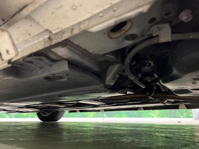 プリウス Aツーリングセレクション 4WD バックカメラ 寒冷地仕様 レーダークルーズ 禁煙車 ハーフレザーシート パワーシート ドラレコ コーナーセンサー スマートキー LEDヘッド ビルトインETC オートハイビーム 車線逸脱警報(63枚目)