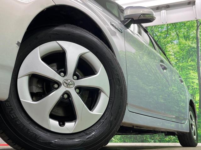 プリウス S SDナビ バックカメラ ハーフレザーシート スマートキー HIDヘッド ビルトインETC オートライト オートエアコン 純正15インチアルミ(12枚目)