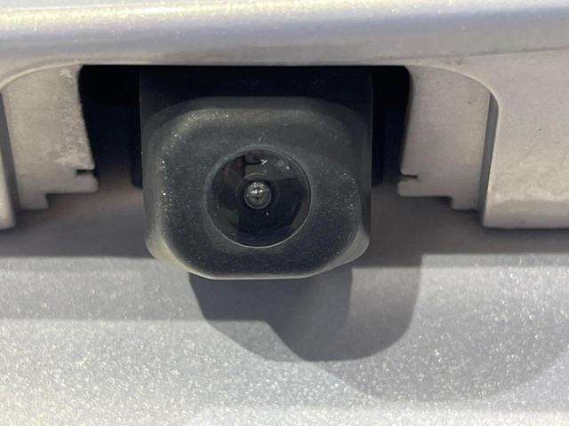 プリウス S SDナビ バックカメラ ハーフレザーシート スマートキー HIDヘッド ビルトインETC オートライト オートエアコン 純正15インチアルミ(44枚目)