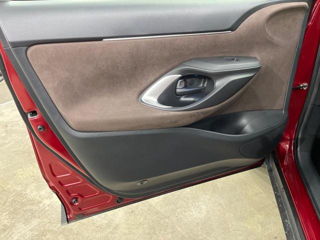 ヤリスクロス ハイブリッドZ 4WD バックカメラ 寒冷地仕様 衝突被害軽減システム レーダークルーズ ハーフレザーシート パワーシート スマートキー LEDヘッド ETC オートライト オートエアコン 純正18インチアルミ(32枚目)