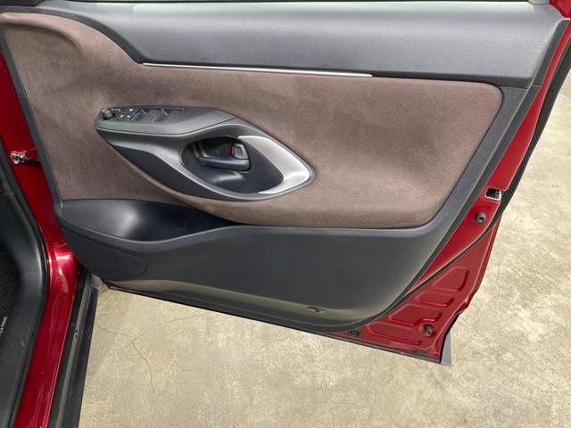 ヤリスクロス ハイブリッドZ 4WD バックカメラ 寒冷地仕様 衝突被害軽減システム レーダークルーズ ハーフレザーシート パワーシート スマートキー LEDヘッド ETC オートライト オートエアコン 純正18インチアルミ(33枚目)