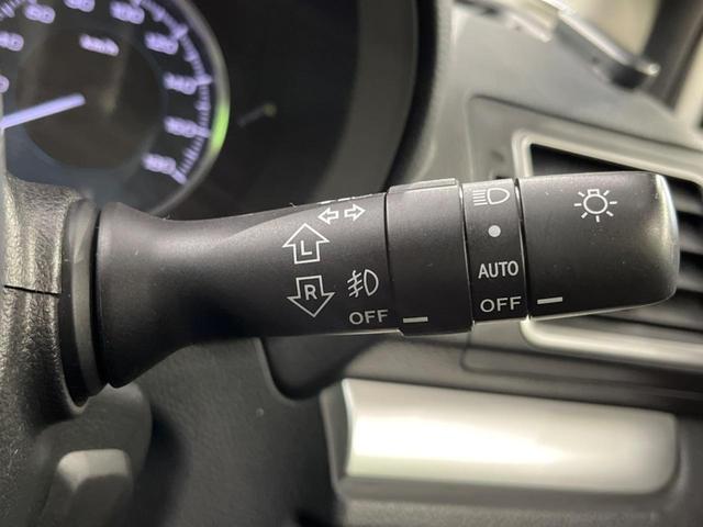 インプレッサスポーツ 2.0iアイサイト 4WD バックカメラ 衝突被害軽減システム レーダークルーズ スマートキー HIDヘッド ビルトインETC オートライト デュアルエアコン 純正16インチアルミ Bluetooth CD DVD再生(25枚目)