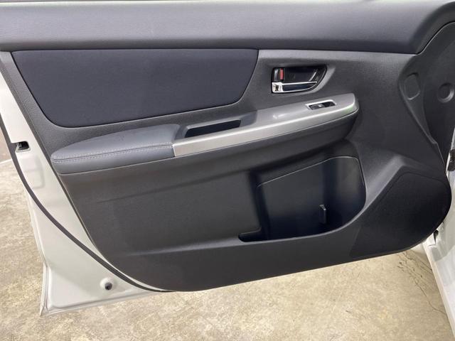 インプレッサスポーツ 2.0iアイサイト 4WD バックカメラ 衝突被害軽減システム レーダークルーズ スマートキー HIDヘッド ビルトインETC オートライト デュアルエアコン 純正16インチアルミ Bluetooth CD DVD再生(34枚目)