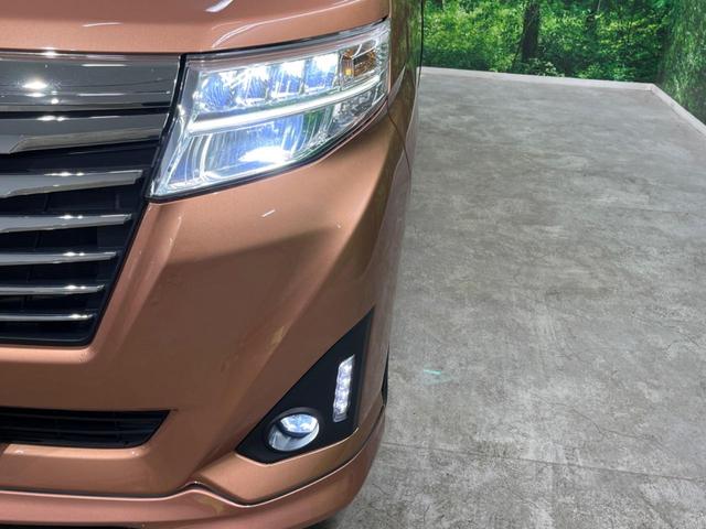 【ＬＥＤヘッドライト】悪天候や夜間走行時も良好な視界を確保し安心して運転できる高輝度ＬＥＤヘッドライトを装備！点灯速度が早く、消費電力も抑えられています。