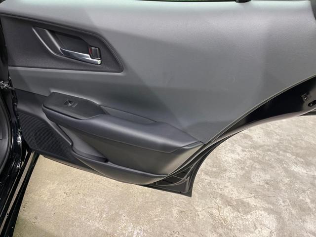 プリウス Ｇ　４ＷＤ　バックカメラ　寒冷地仕様　セーフティセンス　レーダークルーズ　純正８型ディスプレイ　禁煙車　ドラレコ　コーナーセンサー　ＬＥＤヘッド　ＥＴＣ　純正１９インチＡＷ　オートハイビーム　オートライト（40枚目）