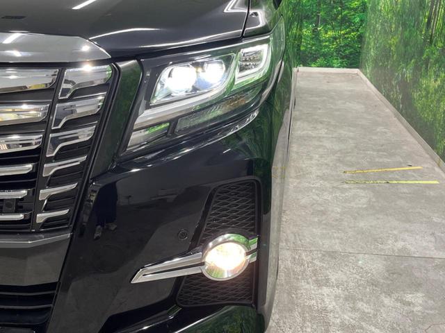 アルファード ２．５Ｓ　４ＷＤ　両側電動ドア　後席モニター　バックカメラ　寒冷地仕様　衝突被害軽減システム　レーダークルーズ　レザーシート　コーナーセンサー　スマートキー　ＬＥＤヘッド　ビルトインＥＴＣ（13枚目）