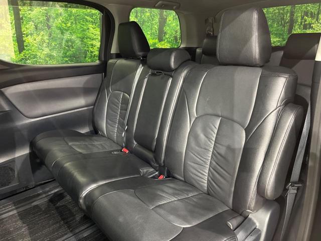 アルファード ２．５Ｓ　４ＷＤ　両側電動ドア　後席モニター　バックカメラ　寒冷地仕様　衝突被害軽減システム　レーダークルーズ　レザーシート　コーナーセンサー　スマートキー　ＬＥＤヘッド　ビルトインＥＴＣ（39枚目）